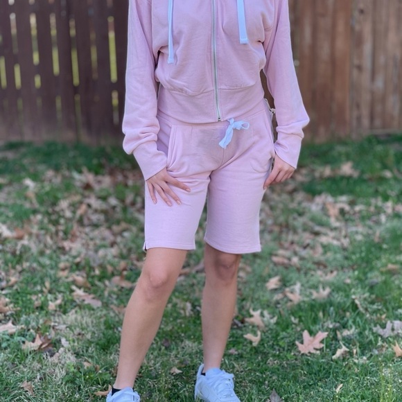 PINK hoodie and short set - Picture 3 of 5